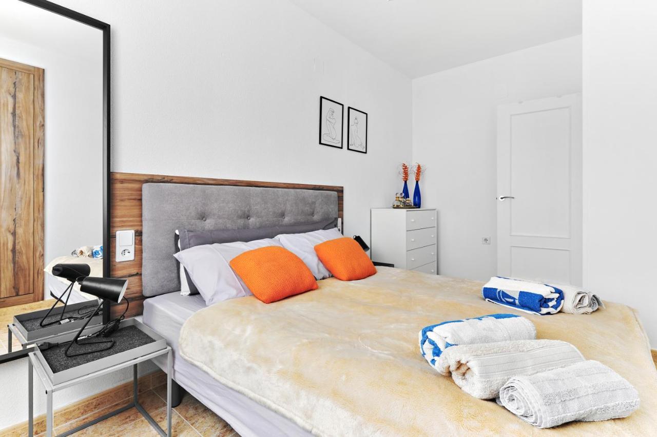 Cozy Apartment Near Playa Del Cura In 托雷维耶哈 外观 照片